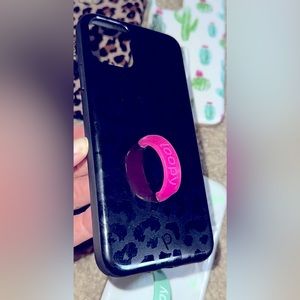 Black leopard with hot pink loopy handle